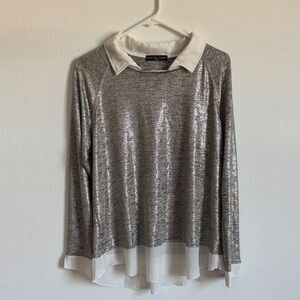 Kim & Cami Collared Metallic Silver Blouse with White Accents Size Large